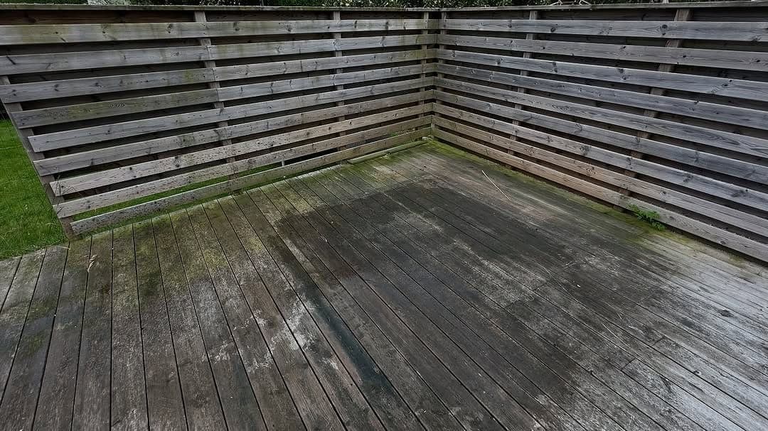 Före: Altantvätt av stor altan i Göteborg
