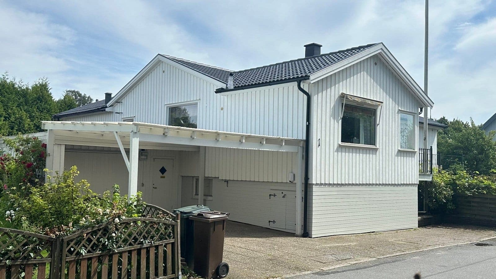 Fasadrenovering i Utby, bild 10 av 12