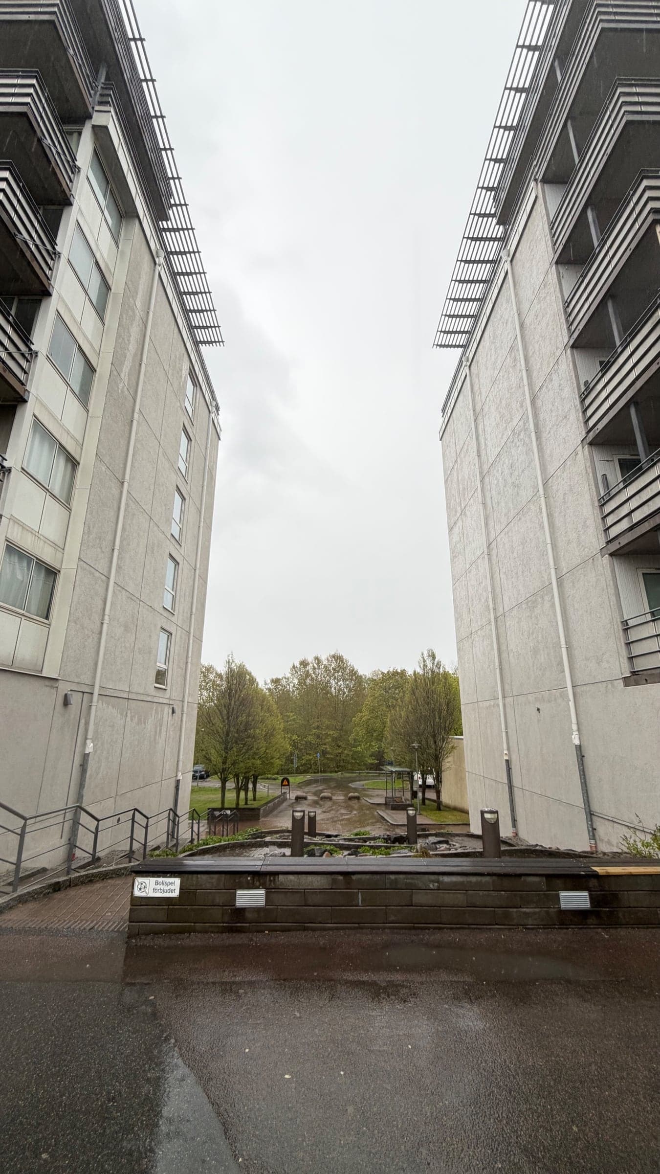 Fasadtvätt i Gårdsten, bild 2 av 14