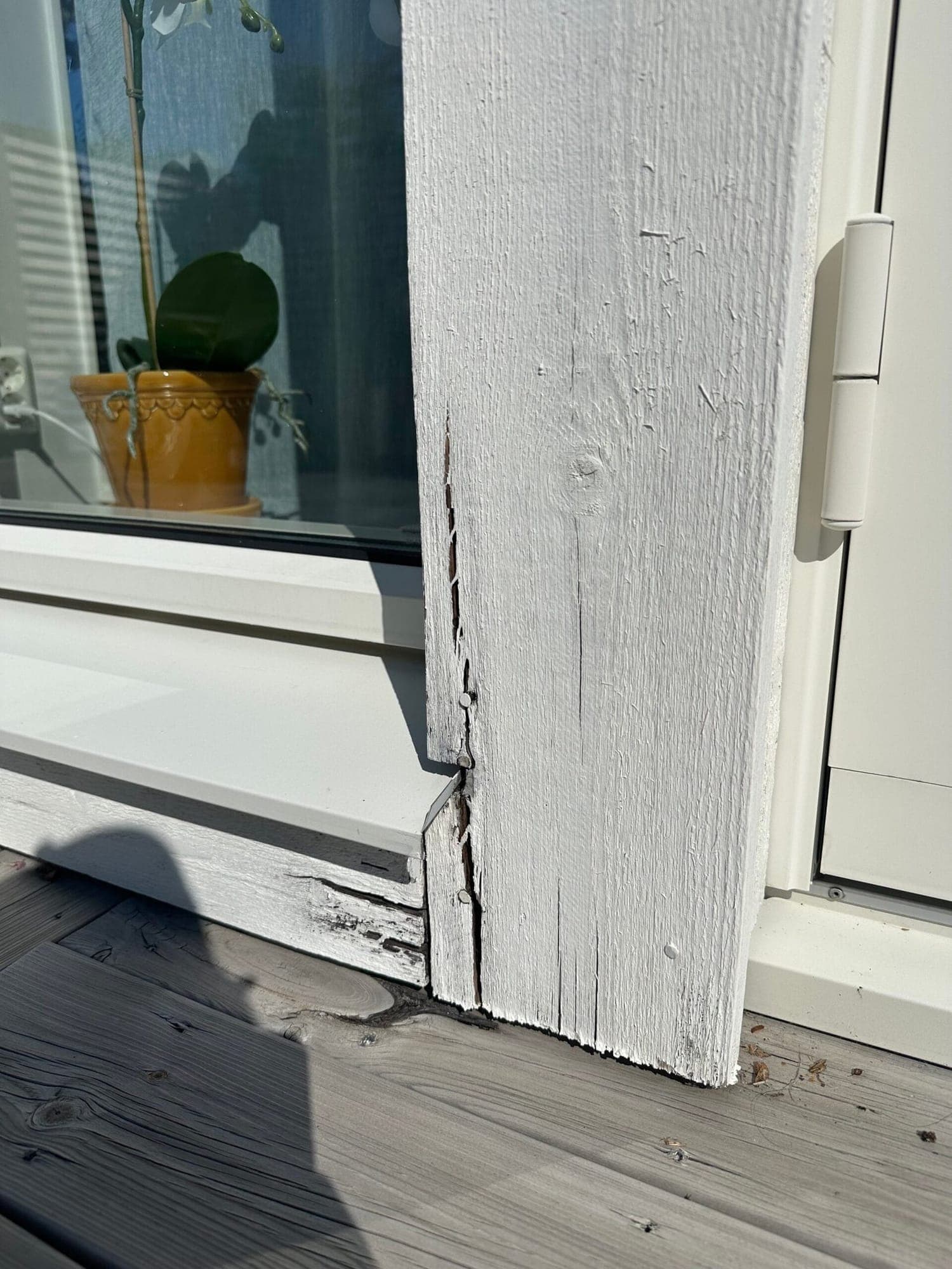 Fasadrenovering på Hönö, bild 1 av 6